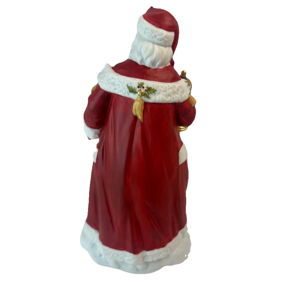 Avon Fine Collectibles 1995 Santa Porcelain‎ Figurine